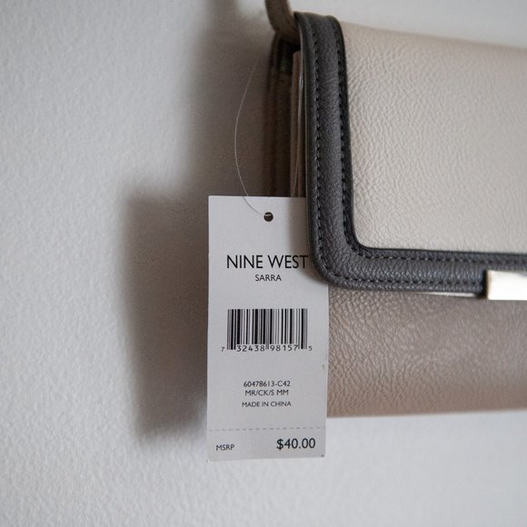 NINE WEST | TRI-COLOURED PURSE - Picture 3 of 7